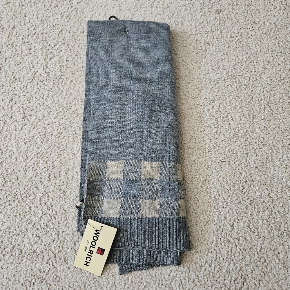 Nwts Woolrich buffalo knit scarf